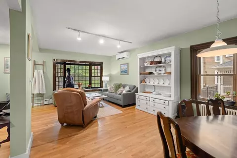 67 Maple St, Milton, MA 02186 photo 5