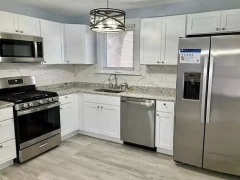 49 Downing St, Fall River, MA 02723 photo 13
