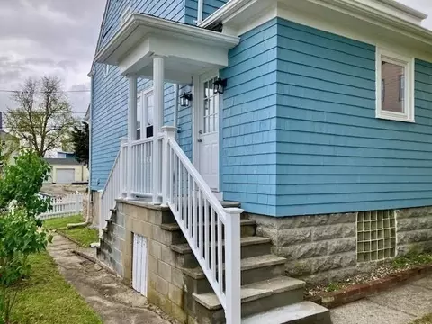 49 Downing St, Fall River, MA 02723 photo 8