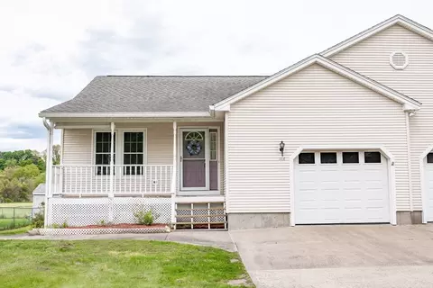 11 Notre Dame St #A, Westfield, MA 01085