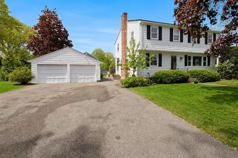 Exterior - 277 Rosemary St, Needham, MA 02494 photo 7 of 7