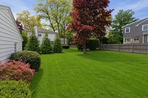 Exterior - 277 Rosemary St, Needham, MA 02494 photo 4 of 7