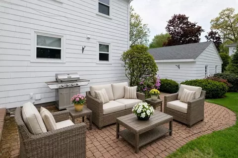 Exterior - 277 Rosemary St, Needham, MA 02494 photo 3 of 7