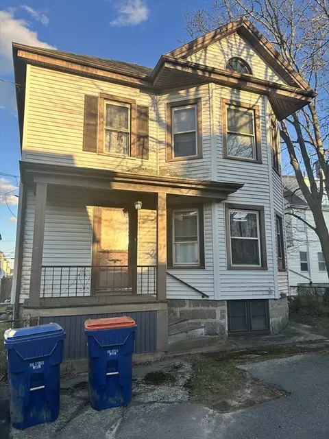 12 Lombard St, New Bedford, MA 02740