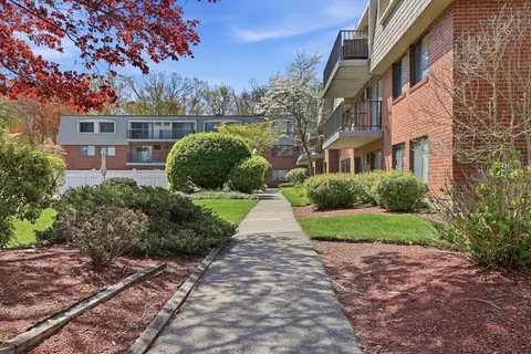 573 Broad St #131, Weymouth, MA 02189