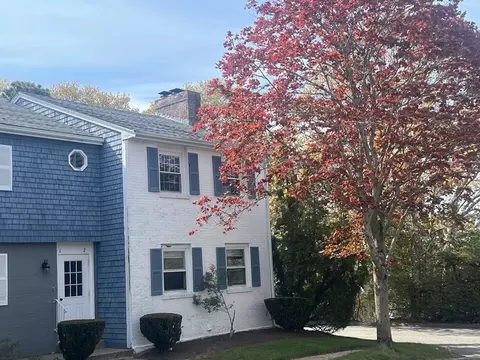1431 Iyannough Rd #1, Centerville, MA 02632