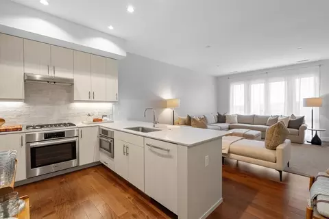 10 Shipyard Dr #401, Hingham, MA 02043 photo 2