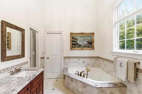 Bath - 39 Adams St, Acton, MA 01720 photo 3 of 6