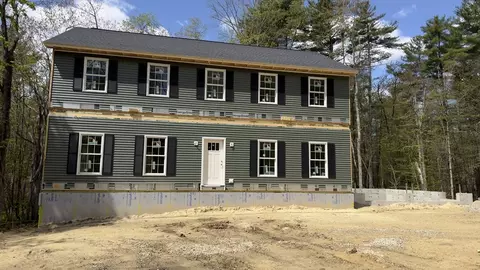 5 Rhodes Rd, Princeton, MA 01541