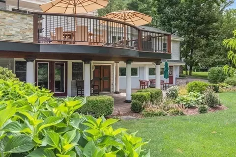 4 Johns Ave, Middleton, MA 01949 photo 8