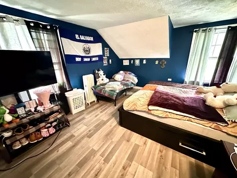 Bedroom - 107 Dorset St, Springfield, MA 01108 photo 3 of 5