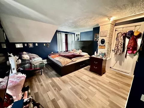 Bedroom - 107 Dorset St, Springfield, MA 01108 photo 2 of 5