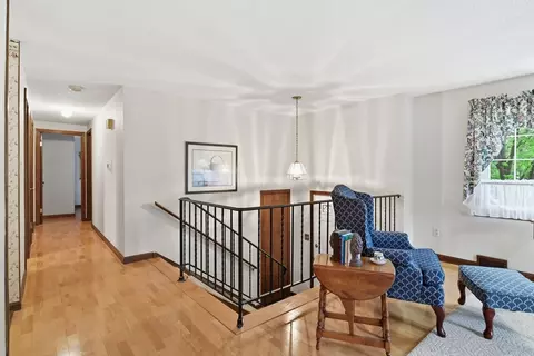 68 Deep Field Rd, Springfield, MA 01118 photo 8