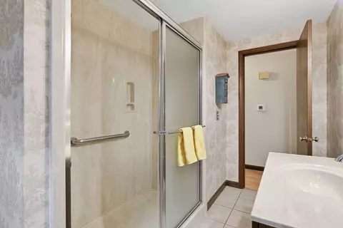 68 Deep Field Rd, Springfield, MA 01118 photo 18