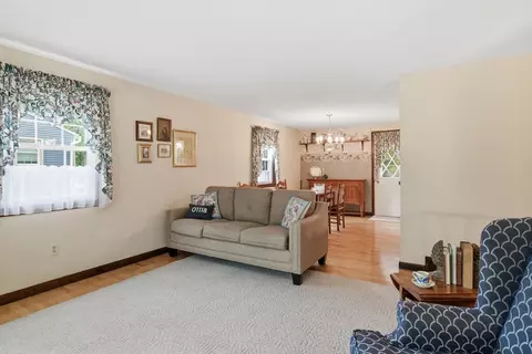 68 Deep Field Rd, Springfield, MA 01118 photo 7