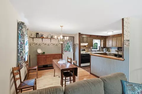 68 Deep Field Rd, Springfield, MA 01118 photo 10