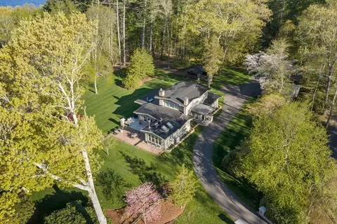 7 Quail Run, Lakeville, MA 02347