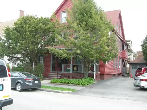 66 Fruit St, Worcester, MA 01609