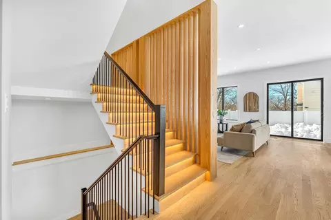 Entry Way - 449 Hillside Ave #449, Needham, MA 02494 photo 3 of 6