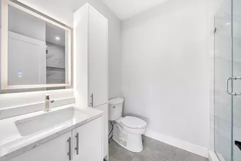 Bath - 449 Hillside Ave #449, Needham, MA 02494 photo 5 of 6