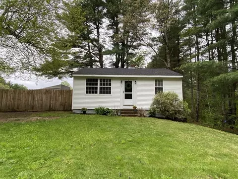 32 S Spencer Rd, Spencer, MA 01562