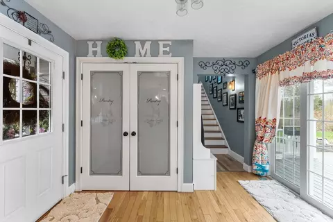 Entry Way - 3076 County St, Dighton, MA 02715 photo 1 of 6