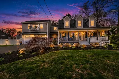 3076 County St, Dighton, MA 02715