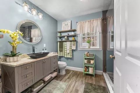 Bath - 3076 County St, Dighton, MA 02715 photo 4 of 5