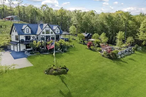 329 Southampton Rd, Westhampton, MA 01027