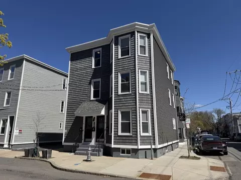 27 Plymouth, Cambridge, MA 02141
