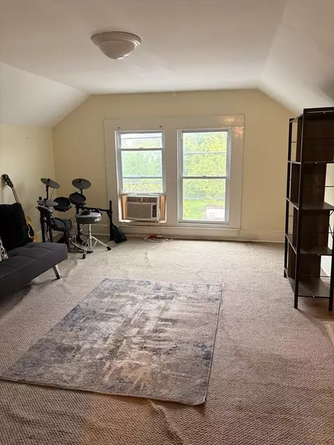 Bedroom - 93 Thompson St, Springfield, MA 01109 photo 1 of 1