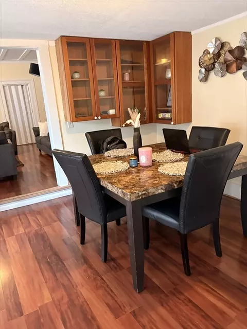Dining - 93 Thompson St, Springfield, MA 01109 photo 1 of 2