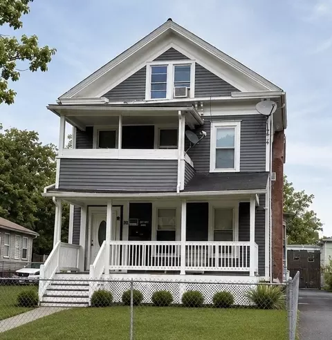 93 Thompson St, Springfield, MA 01109