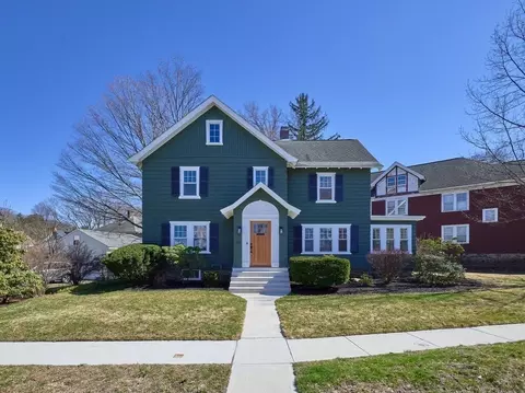 108 Longfellow Rd, Worcester, MA 01602