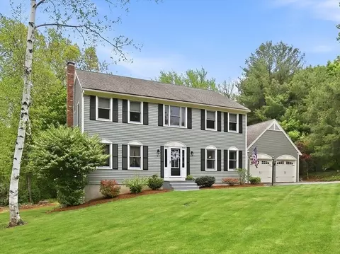 44 Park St, Shrewsbury, MA 01545