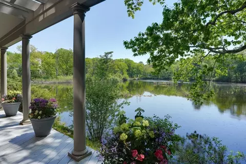 4 Jackson Pond Rd #4, Dedham, MA 02026