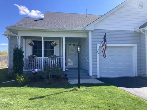5 Litchfield Ln #5A, Webster, MA 01570