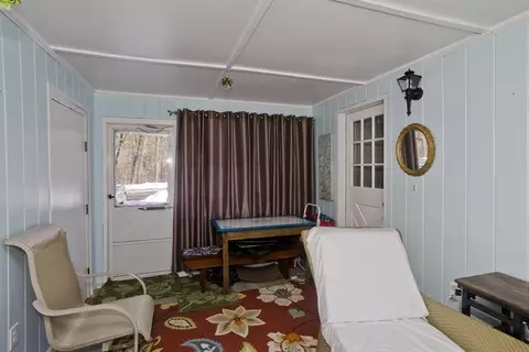 Exterior - 854 Grayson Dr, Springfield, MA 01119 photo 6 of 10