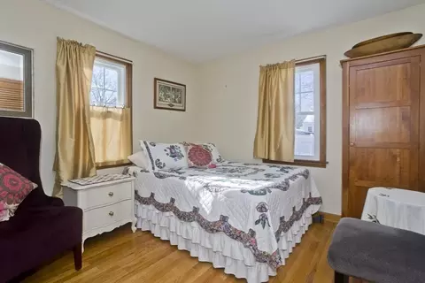 Bedroom - 854 Grayson Dr, Springfield, MA 01119 photo 6 of 7
