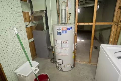 Other - 854 Grayson Dr, Springfield, MA 01119 photo 10 of 10