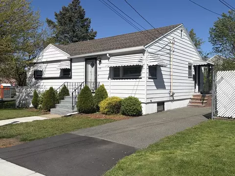 103 Cary Ave, Revere, MA 02151