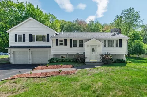 392 Cedar St, Hanover, MA 02339