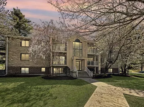 19 Bourbon St #89, Peabody, MA 01960