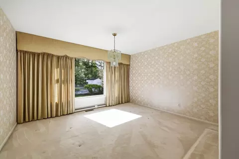 1303 Plumtree Rd, Springfield, MA 01119 photo 18