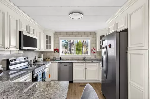 19 Timber Ln, Wareham, MA 02576 photo 8