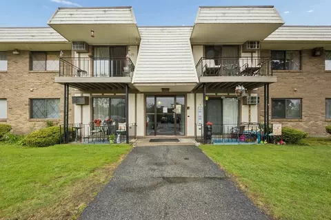 395 Merrimack St #42, Methuen, MA 01844