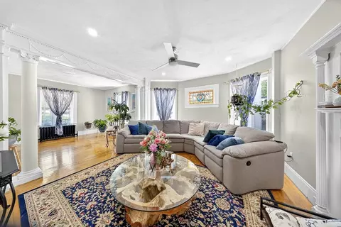 Living - 710 High St, Fall River, MA 02720 photo 3 of 5