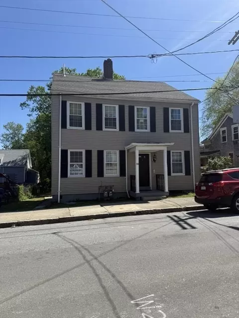 58 Bedford St, New Bedford, MA 02740