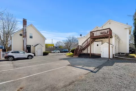 Exterior - 130 Pine St, Danvers, MA 01923 photo 5 of 6