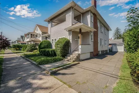 65-67 Ardmore St, Springfield, MA 01104 photo 3